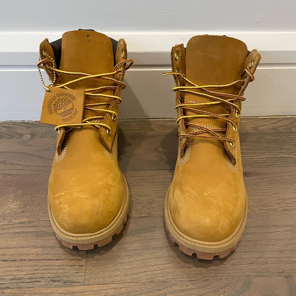 Timberland size 5Y - OBO - Picture 3 of 7